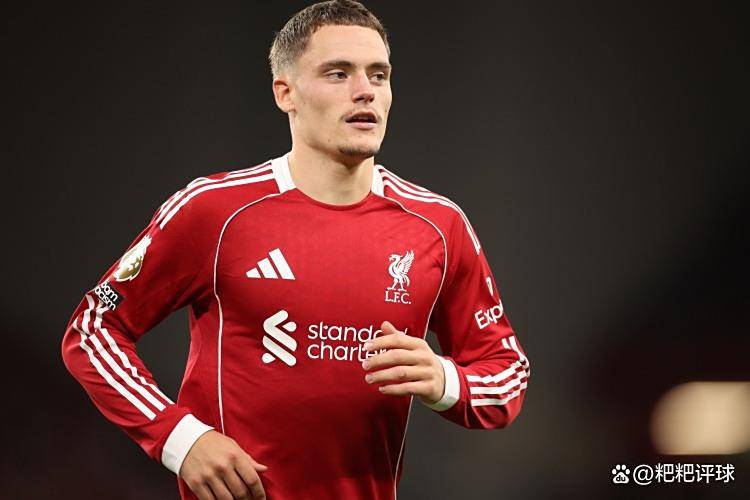 夸大, 强度对抗, 于他对进攻