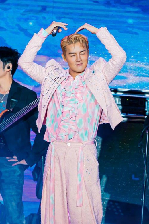 AJ, 中始终强调, 上要装酷 AJ, 中始终强调, 上要装酷